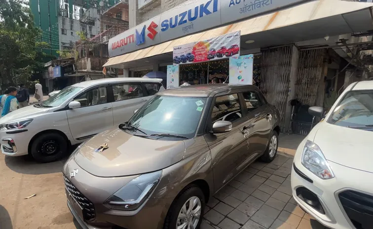 Auto Sales In November 2024 Maruti Suzuki Sees Growth Hyundai Declines