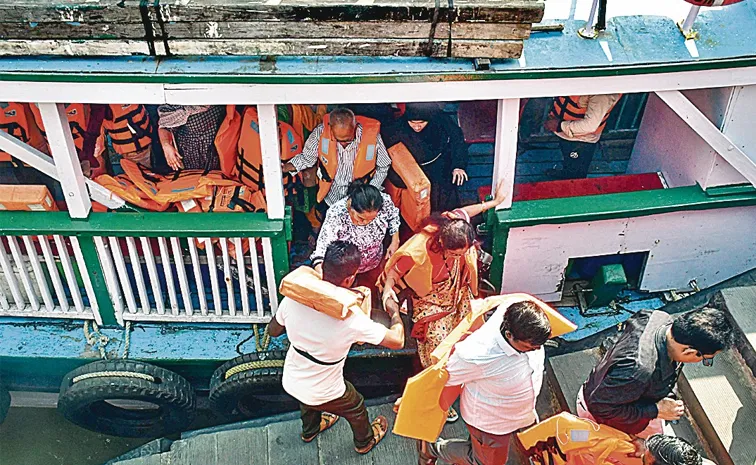 Mumbai boat incident survivor recalls never ever take boat in life