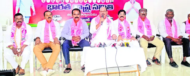 రాజకీయ కక్షతోనే కేటీఆర్‌పై కేసులు