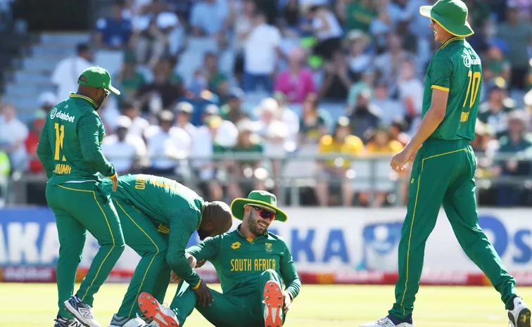 SA vs PAK 3rd ODI: South Africa Pacer to Miss Due to Knee Injury