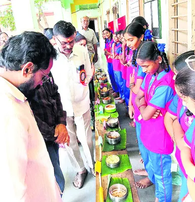 పిల్లలను తల్లిదండ్రులు ప్రోత్సహించాలి