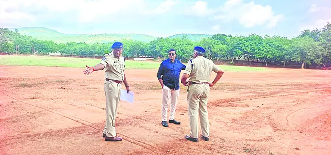 ఫిజికల్‌ టెస్ట్‌కు పకడ్బందీ ఏర్పాట్లు 