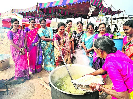 ఎస్‌ఎస్‌ఏ ఉద్యోగుల వంటావార్పు