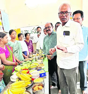 పాఠశాలల్లో ఫుడ్‌ ఫెస్టివల్‌
