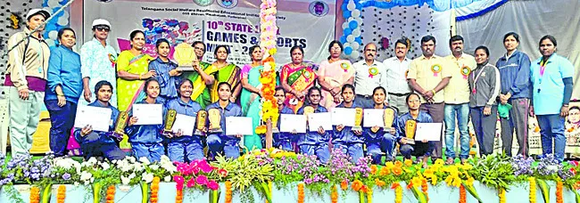 క్రీడల్లో నైపుణ్యం పెంచుకోవాలి