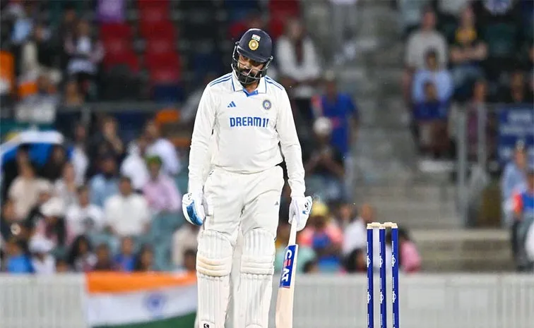 Rohit Sharma gets hit on left knee during nets at MCG, giving another freak injury scare 2