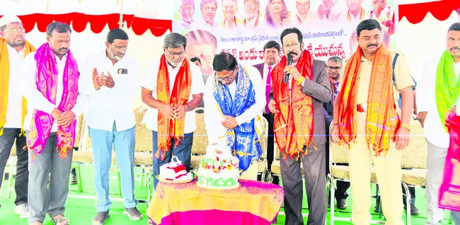 ఏసుక్రీస్తు ఆశీస్సులు అందరిపై ఉండాలి 