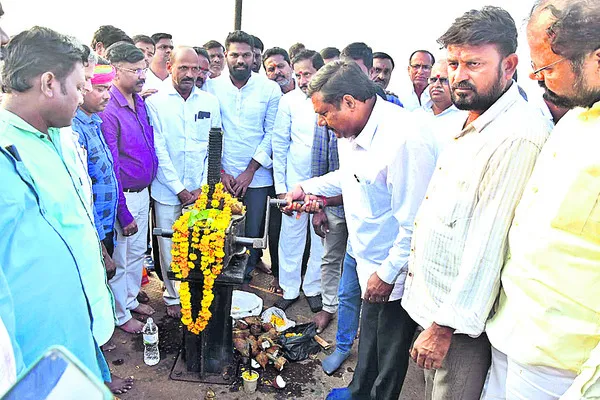 సాగునీటిని పొదుపుగా వాడుకోవాలి