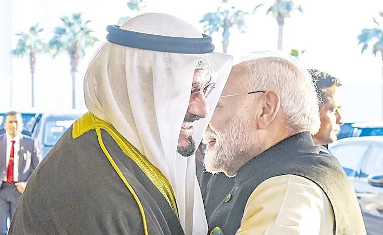 PM modi meets with Crown Prince of Kuwait