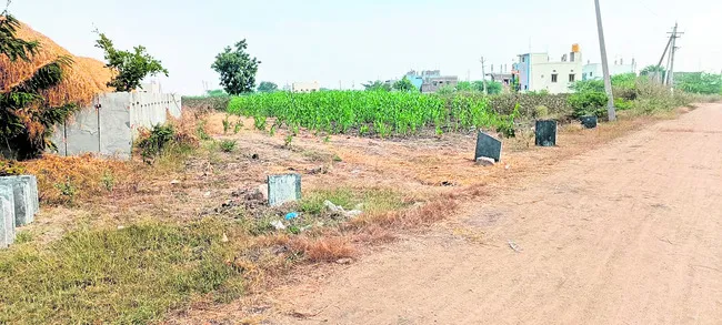 దర్జాగా కబ్జా