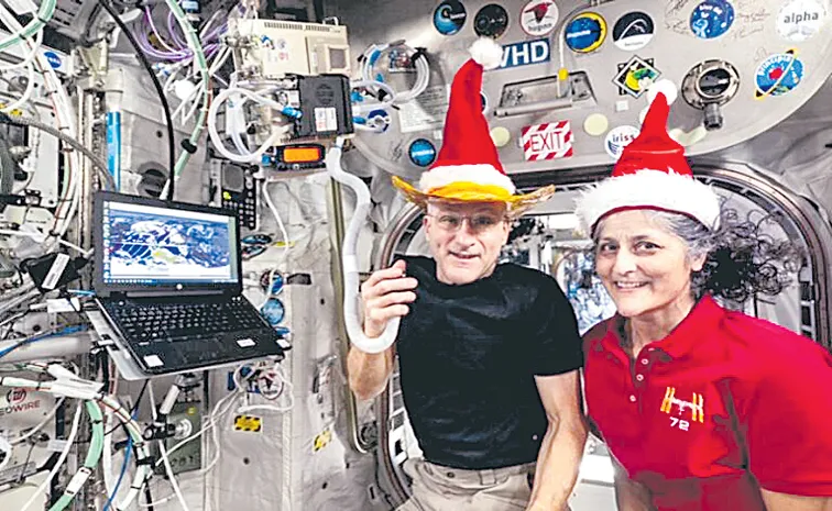 Astronauts Ready to Christmas Celabrations in the International Space Station