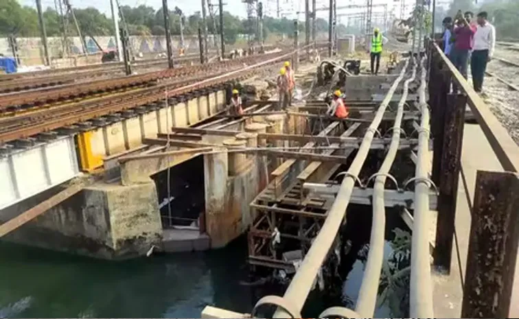 Bandra Last Iron Bridge will Become History