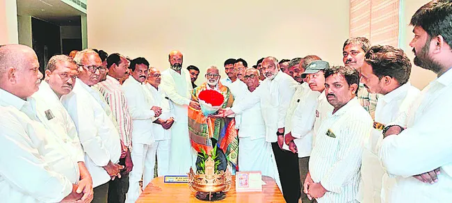 సమైక్యంగా సమరనాదం 