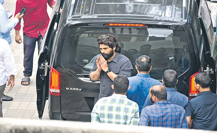 Police questions Allu Arjun On Sandhya Theatre Stampede Issue