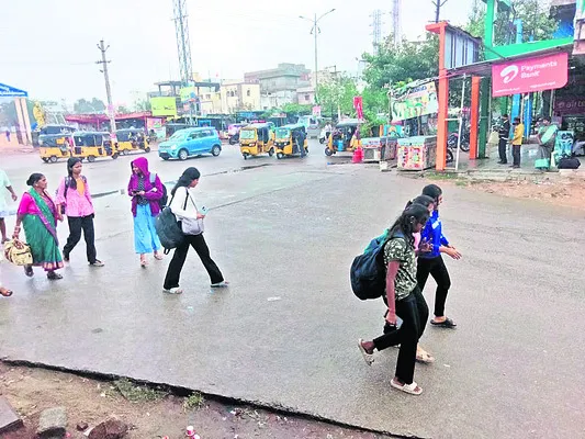 రోజంతా ముసురు