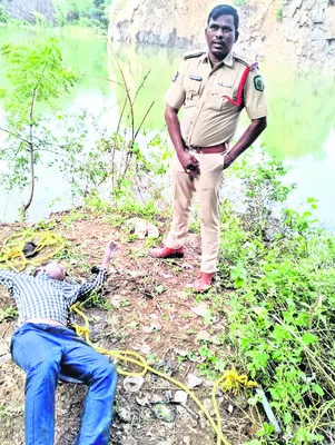 ప్రాణం తీసిన ఈత సరదా 