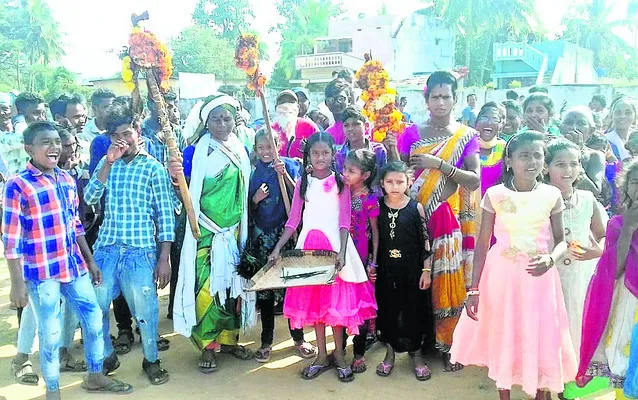 గిరిజన సంప్రదాయానికి ప్రతీక.. ‘కంది కొత్తలు’ పండగ 