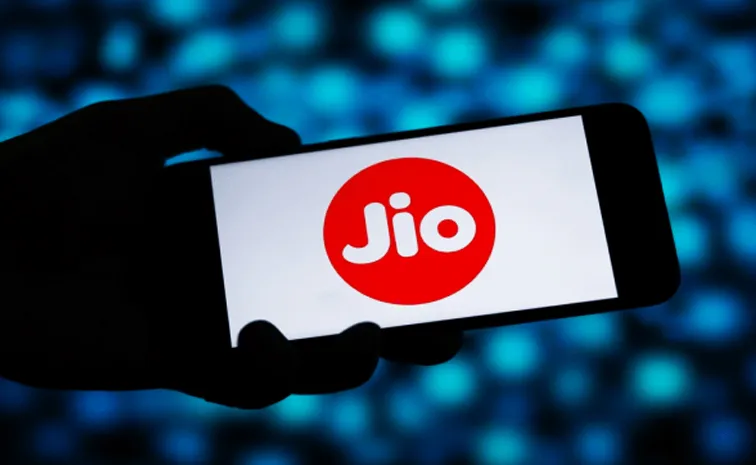 Jio New Year offer new recharge plan with exclusive deals savings at just