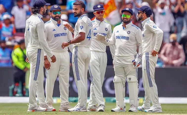 South Africa through to final; India, Australia chances