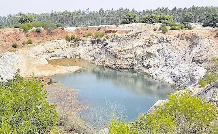 Secret meeting of lessees of mica quartz mines at Chillakur