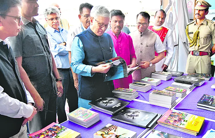 Governor Jishnu Dev Verma at Hyderabad book fair