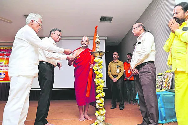 యువతను శక్తివంతం చేయటంతోనే మెరుగైన సమాజ నిర్మాణం 