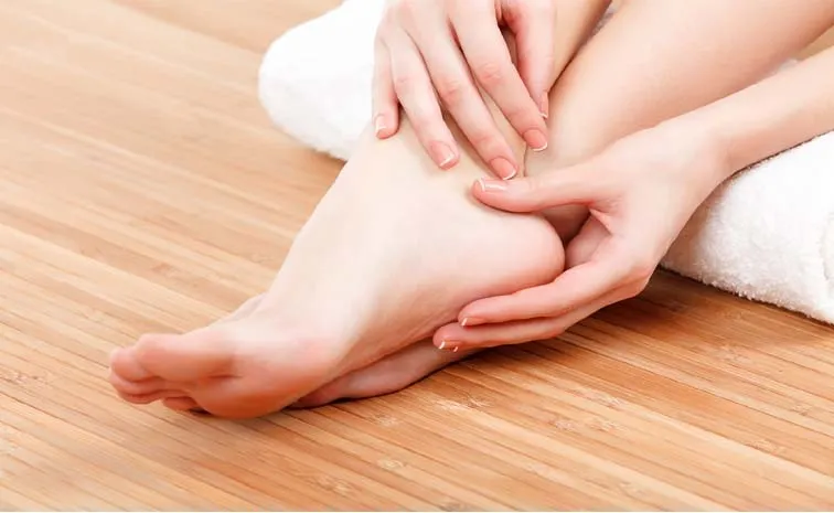 Fat Mass Is A Predictor of Incident Foot Pain