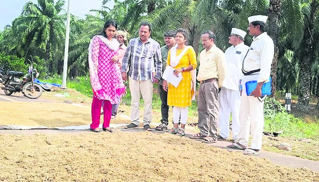 దళారుల మాటలు నమ్మొద్దు 