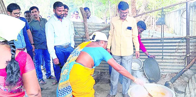 పరిసరాలు ఇలాగేనా ఉండేది..?