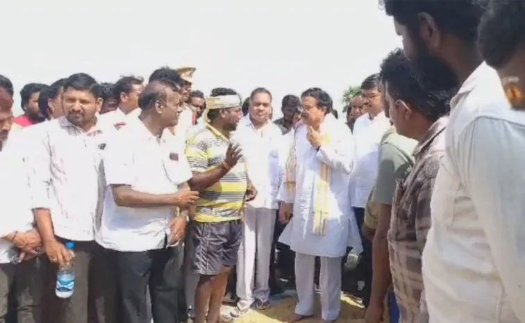 Minister Nadendla Manohar Had A Bitter Experience During His Visit To Krishna District