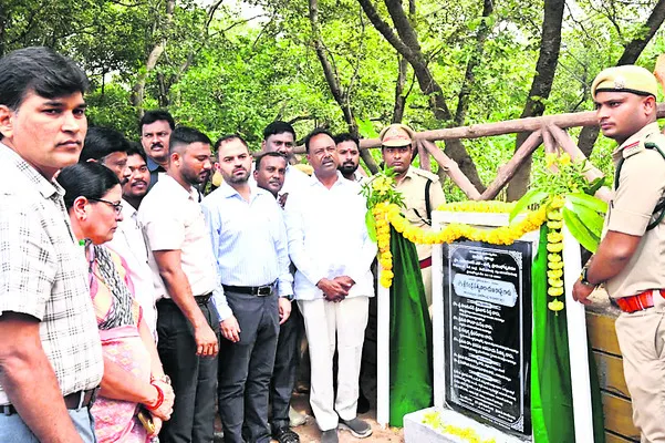 ఎకో పార్కులో సౌకర్యాలు కల్పిస్తాం..