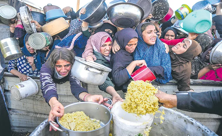 Palestinians struggle to find food in Gaza