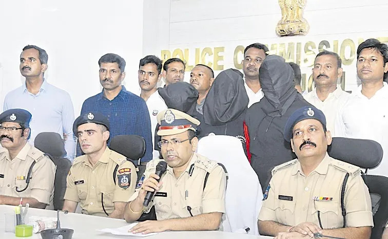 arrested in the gold theft case at Rayaparthi SBI