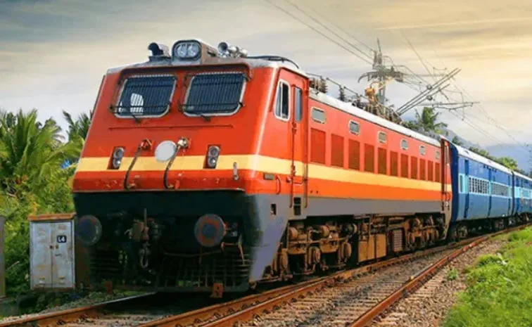 Trains Halted At Uppal Railway Station Due To A Problem In The Signaling System