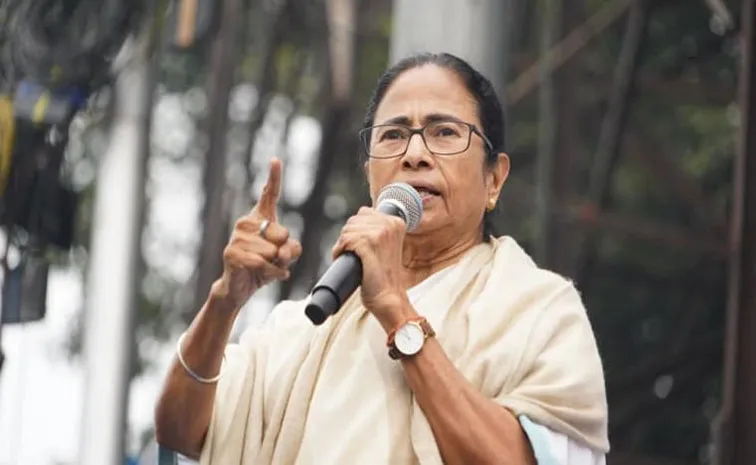 Mamata Banerjee Lollipop Reply To Occupy Bengal Claim From Bangladesh