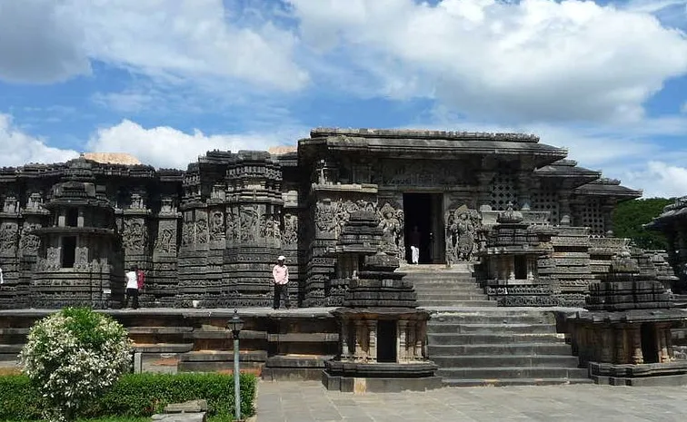 Belur Halebeedu Shravanabelagola chesk these important details