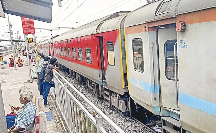 Special trains with 100 Percent occupancy to be included in list