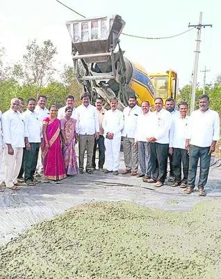 సీసీ రోడ్డు పనులు ప్రారంభం