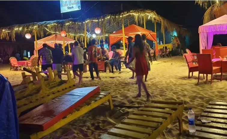 AP Tourist Dies in Goa Beach over order Food Dispute