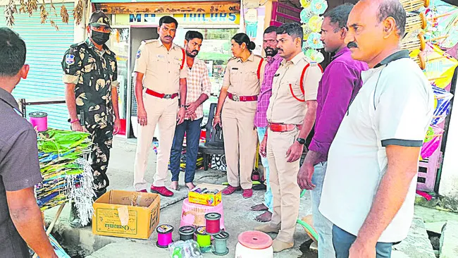 చైనా మాంజా విక్రయిస్తే చర్యలు 