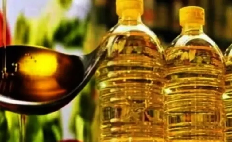 Edible oils costlier in festive season, palm oil price up12%