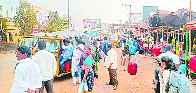 ప్రైవేటు ప్రయాణమే దిక్కు!