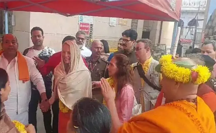 Apple Co Founder Steve jobs wife Laurene Powell to Visit Maha Kumbh Mela