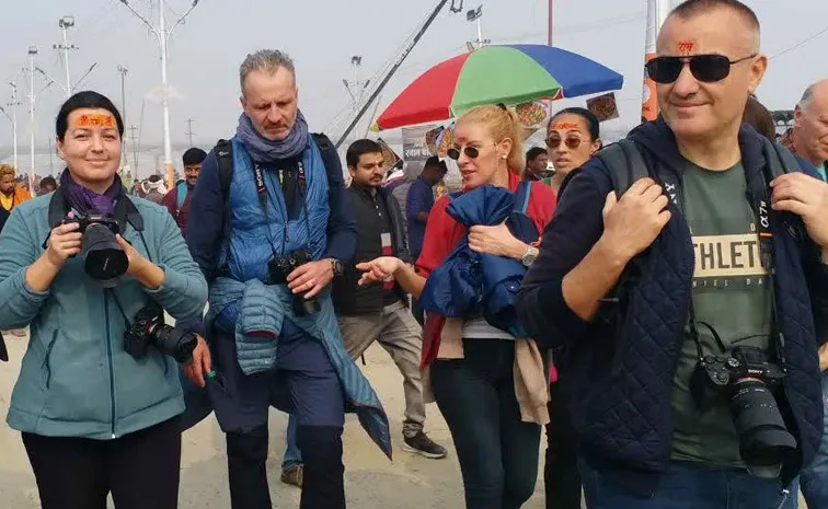 Maha Kumbh Mela 2025 Bulgaria 12 Tourists Group Arrived Prayagraj