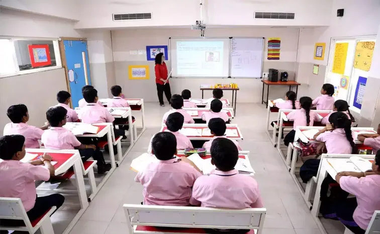 Teachers Cannot Take Mobile Phones into Class