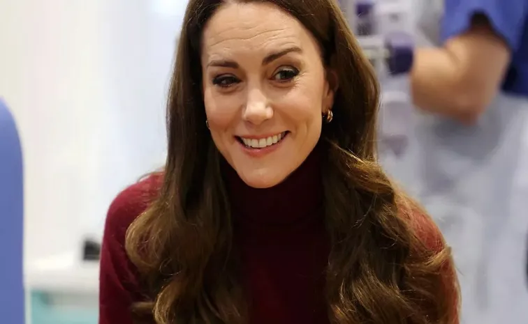 Kate Middleton visits her cancer treatment hospital in London