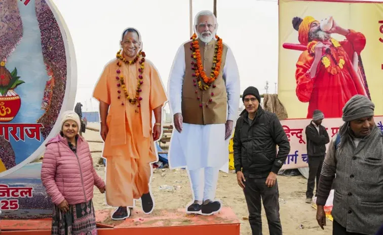 Many Wonderful sights are Seen in Maha Kumbh-2025