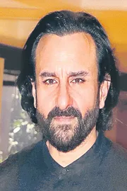 Bollywood actor Saif Ali Khan knifed fighting intruder at home6