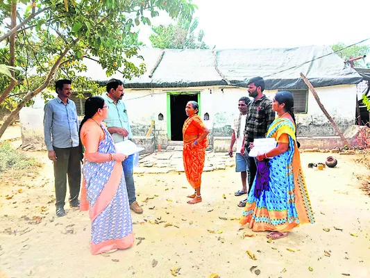 పారదర్శకంగా సంక్షేమ పథకాల సర్వే