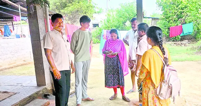 ఆశల పల్లకిలో అందరూ.. అర్హులు ఎందరో?